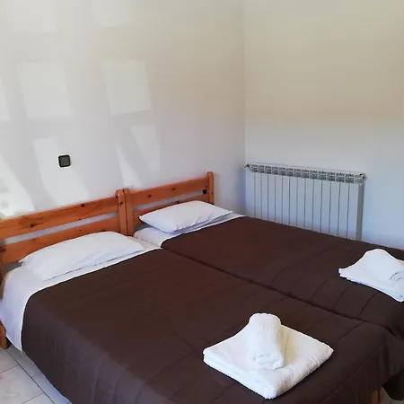 Lemonia Apartment
